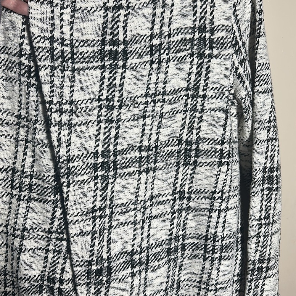 Signature Studio Plaid Blazer Style Cardigan Sweater | Medium‎ - Picture 2 of 4